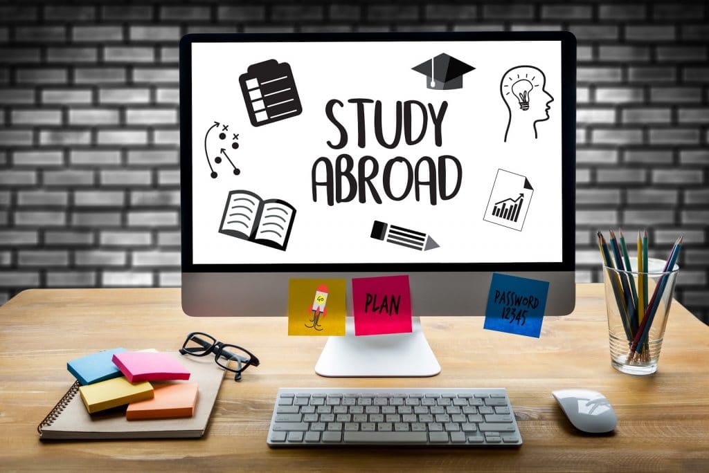 Which Country is Better to Study Abroad? Australia vs New Zealand